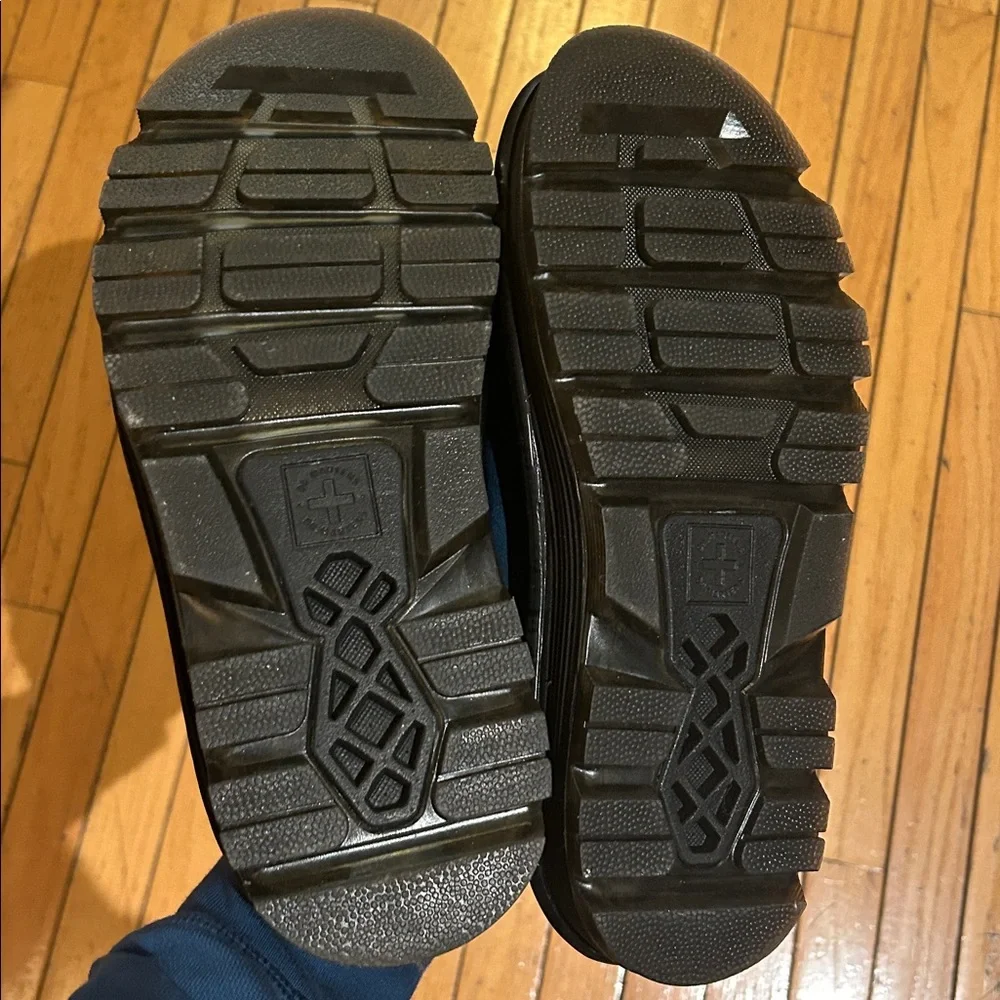 Blue Suede Women's Clogs - Picture 4 of 5